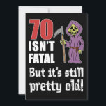 70 är inte ödesdigert, men gammal grej-reaper Inbj Inbjudningar<br><div class="desc">70 är inte dödligt,  men det är fortfarande Söt Gamla roliga,  tecknad-grym,  recaper. En underbar inbjudan för någon som firar sin 70-årsdag. Få gästerna på humör i party med det här superskojet,  gag sjuttio temade party inbjudan.</div>