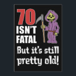 70 är inte ödesdigert, men gammal grej-reaper Inbj Inbjudningar<br><div class="desc">70 är inte dödligt,  men det är fortfarande Söt Gamla roliga,  tecknad-grym,  recaper. En underbar inbjudan för någon som firar sin 70-årsdag. Få gästerna på humör i party med det här superskojet,  gag sjuttio temade party inbjudan.</div>