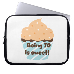 70 är T-tröjor och gåvor från sötfödelsedagen Laptop Sleeve