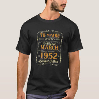 70-årig MARS 1952 Birthday Gift För manar Women T Shirt