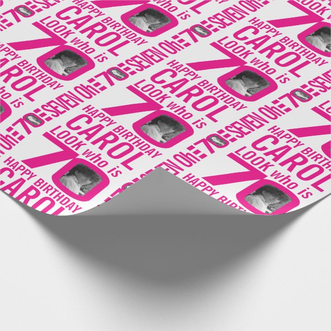 70-årsdagen rosa ser 70-anpassningsbars foto och n presentpapper (Hörn)