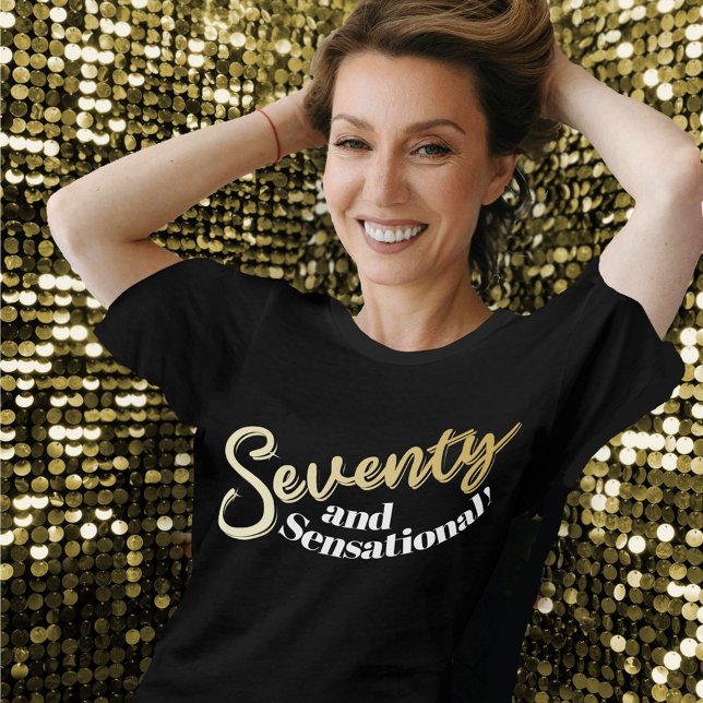 70-årsdagen sjuttio och sensationellt guld utseend t shirt (Skapare uppladdad)