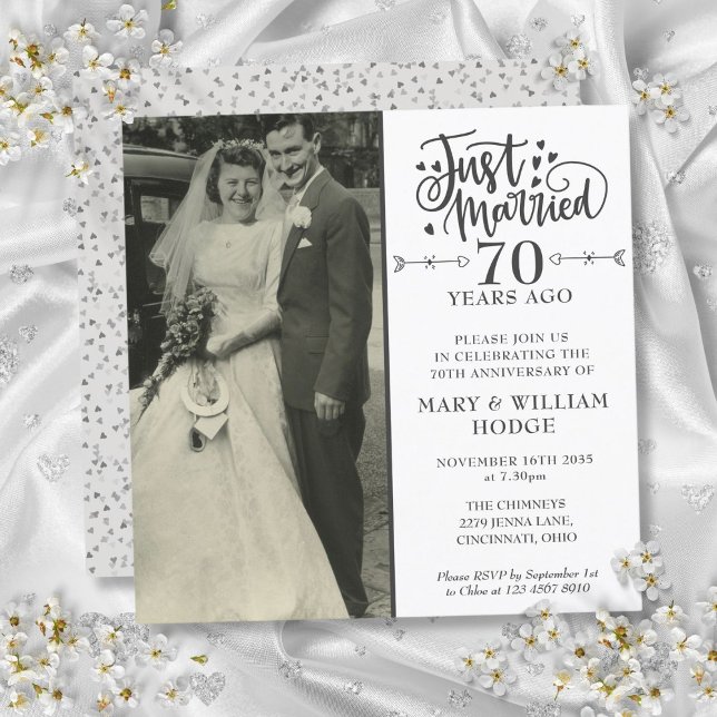 70-årsjubileum Bara gifta Bröllopsfoto Fyrkant Inbjudningar (70th Anniversary Just Married Wedding Photo Square Invitation)