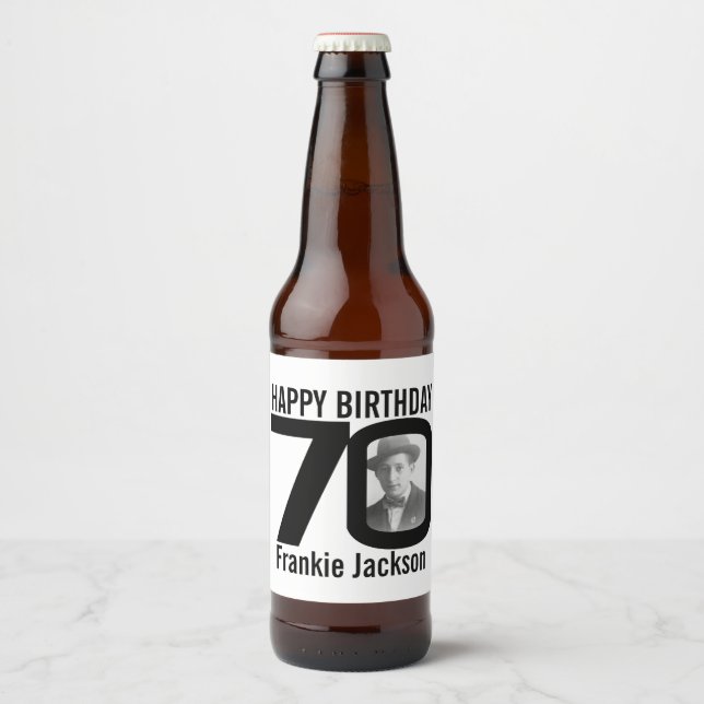 70:e födelsedag anpassningsbar fotot namn etikett (Framsida)