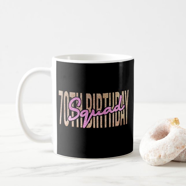 70:e födelsedag citat ord kaffemugg (Med munk)