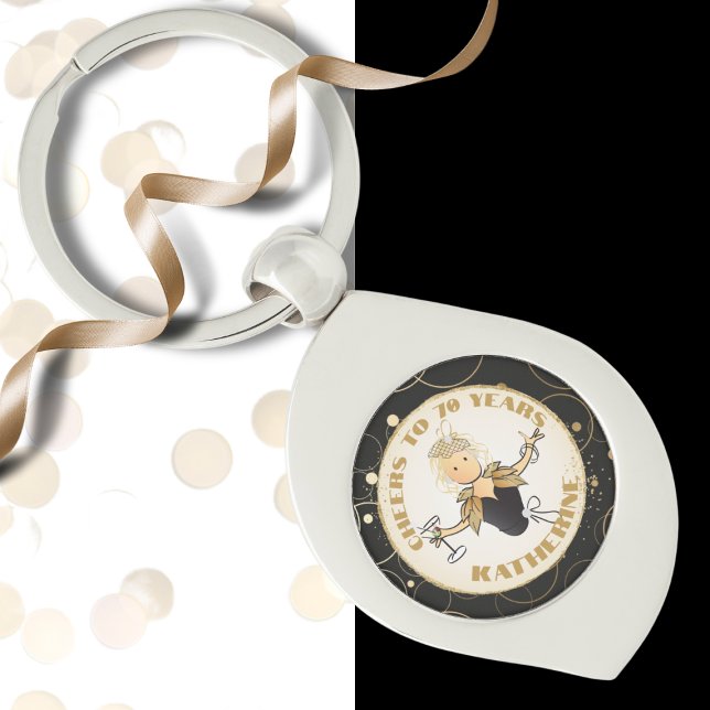 70:e födelsedag för hennes Cheers till 70 underbar Swirl Silverfärgad Nyckelring (Skapare uppladdad)