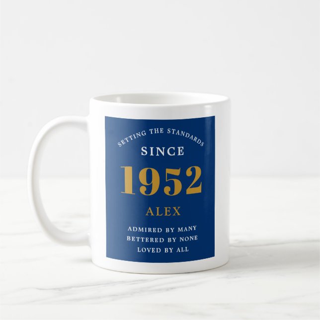 70:e födelsedag Namn 1952 Chic av Eleganten Blått  Kaffemugg (Vänster)