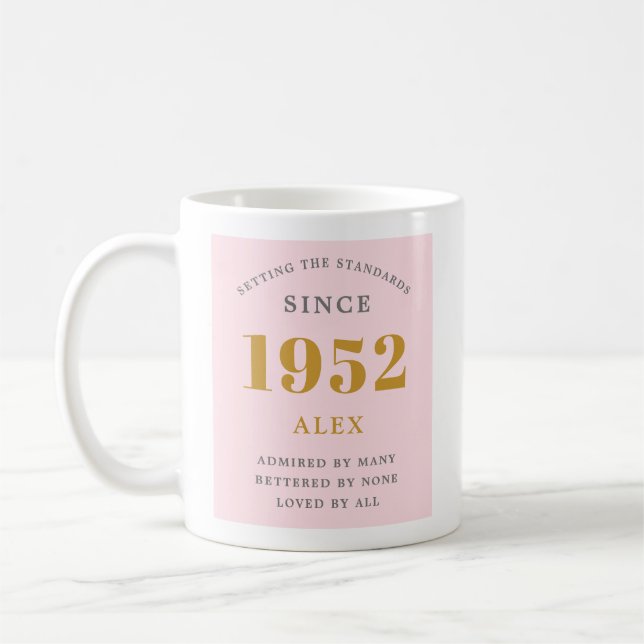 70:e födelsedag Namn 1952 Rosa Grått Elegant Chic Kaffemugg (Vänster)