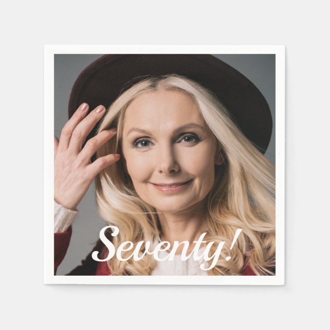 70:e födelsedagelaterad text för fotoskriptkvinna pappersservett (Framsidan)