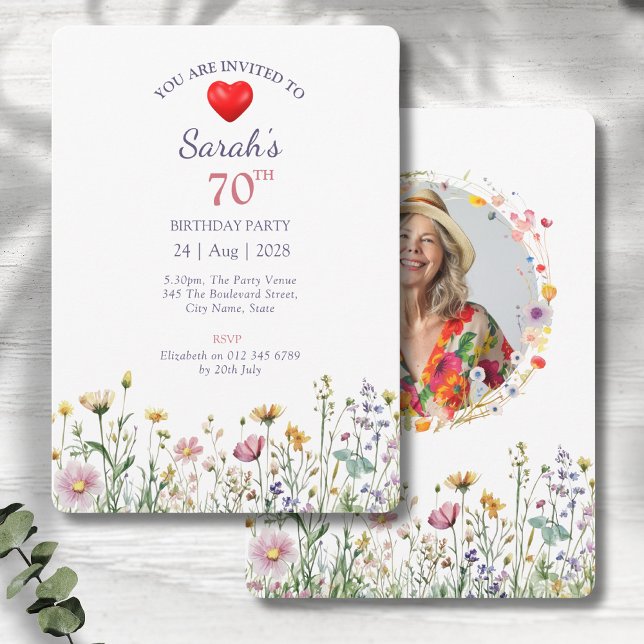 70:e födelsedagen Garden Blommigt Vild Meadow Phot Inbjudningar (70th birthday party invitations with a wild garden meadow floral design on a grey wood background)