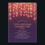 70:e Födelsedagsfesten Modern Glitter String Ljus Inbjudningar<br><div class="desc">70:e Födelsedagsfesten Modern Glitter String Ljus-inbjudan. Coola- och roligt-födelsedagsbjudanden lägger bara till din party-information. Du kan redigera texten om du vill använda valfri födelsedagsfest. Designad av superdazzle.com</div>