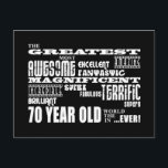 70:e Födelsedagsfesten Underbarare 70-åring<br><div class="desc">"Världens underbarare, mest fantastiska, fantastiska fantastisk, fantastiska, fantastiska toppen, fantastiska 70-åring... ..någonsin!" är en coola modern gåva till roligt som älskar 70-åringar: i öga fångas en kombination av alltid modernt svart och klassisk snyggt vit i en stads rock and roll-attitut av typsnitt och mer typsnitt. Denna höftliga, ursprungliga designergåva är...</div>