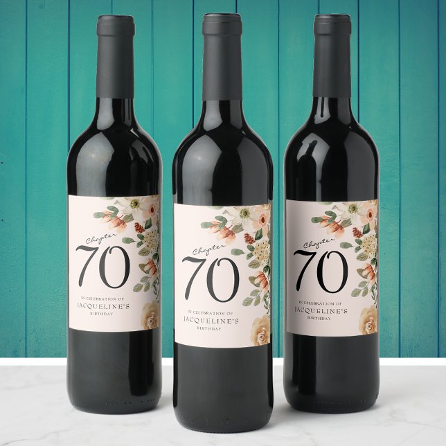 70:e Vintagens Blommigt Vinflaska Etikett (70th birthday floral wine bottle labels. Easily personalized using the template provided. )