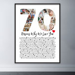 70 Orsaker till att vi Kärlek dig 70:e födelsedags Poster<br><div class="desc">Fira kärlek och skapa varaktiga minnen med detta skäl till varför jag Kärlekar er fotokollage. Med den här anpassadet kan du skapa en hjärtslitande och personlig-gåva som är perfekt för olika tillfälle, från bröllop-dagar till födelsedagar, Alla hjärtans dag eller bara för att. Varför jag Kärlek - Uttryck kärlek med ett...</div>