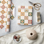 70-talets Nostalgia Retro Lycklig Ansikte jul - ju Presentpapper<br><div class="desc">Ta er tillbaka till gårdagens gyllene dagar med vår 70-talets nostalgiska Groovy Lycklig-Blommigtens julafton Papper. Den här roligten och den familjevänliga utformningen väcker vintage firande ständiga charm, med vackra blomstermotiv som alla säkert känner till i kärlek och njuter av! Våra pappra inslagningsmaterial är gjorda av högkvalitativa material och ger presenter...</div>