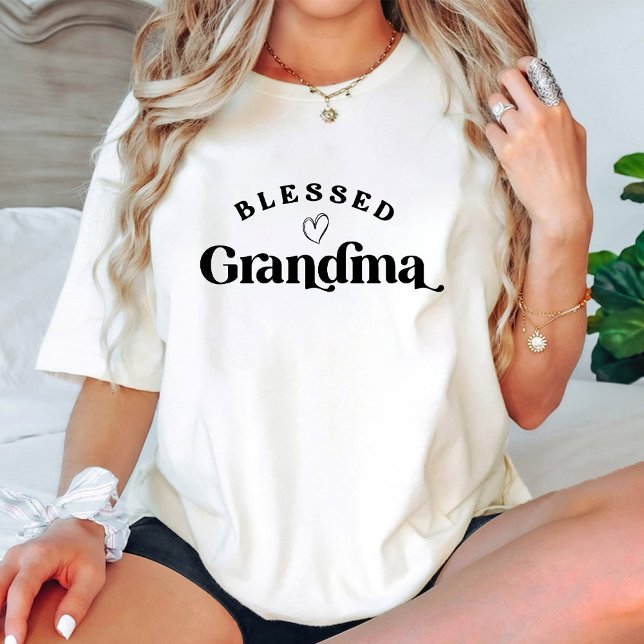 70-talets Retro Groovy Bllied Grandma & Heart Birt T Shirt (70s Retro Groovy Blessed Grandma & Heart Birthday T-Shirt)