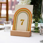 70-talets Retro Rainbow Groovy Bröllop Bordsnummer<br><div class="desc">Den här bordsnumret i bröllop inspirerades av 70-talets retrotrend. Den har en regnbåge i färg. Den här designen är perfekt för en retro,  boho,  disco eller 70:e stil bröllop. Hela texten är anpassade.</div>