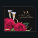 70th Inbjudningar för<br><div class="desc">Eleganta röd ros och champagnekoppar planlägger 70th födelsedagfirandeinbjudningar. Skräddarsy namn,  datera,  och allt specificerar av dina inbjudningar. Matcha kort,  portofrimärken och andra produkter som är tillgängliga i födelsedagen/födelsedagsfest inbjudankategorien av vårt lager.</div>