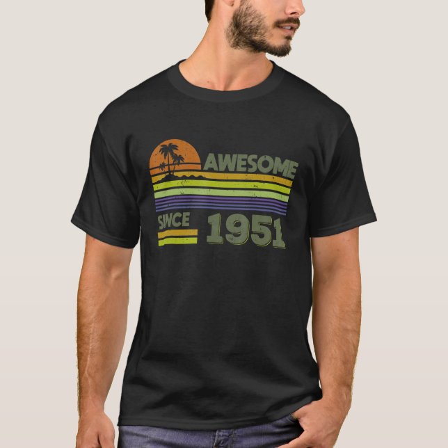 71 år gamla Manar kvinnor Fantastisk sedan 1951 T Shirt (Framsida)