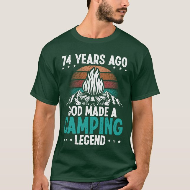 74 Year Old Camping Legend Scout 74Birthday Camper T Shirt (Framsida)