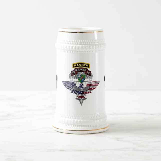 75:e Skogsvaktare-regimens veteran Sejdel (Center)