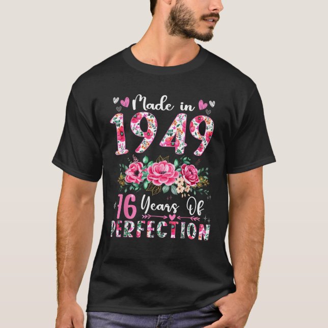 76 års ålder 1949 Blommigt 76:e födelsedag T Shirt (Framsida)