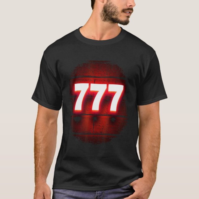777 Lucky Slot Numbers Jackpot T Shirt (Framsida)