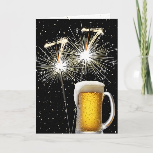 77:e födelsedagssparkler med öl Mugg Kort (Framsida)