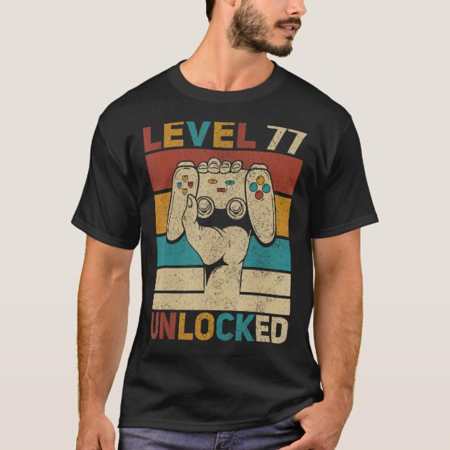 77 Olåst 77:e födelsedagen 77 år gammal gamer T Shirt (Framsida)
