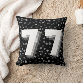 77|Sju två gånger|Rolling Dice|Black & White Kudde