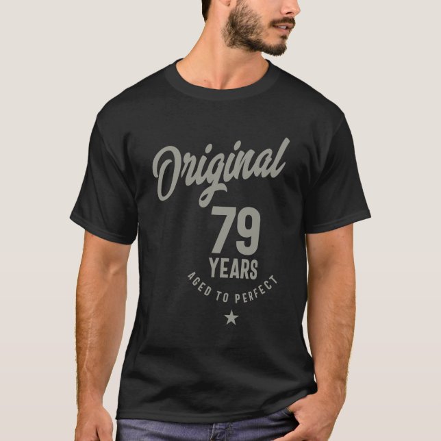 79 ÅRS Åldersgåva T Shirt (Framsida)