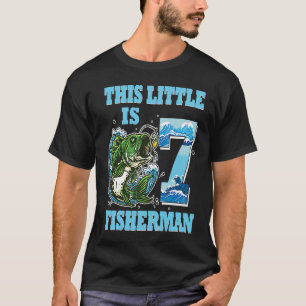 7 år gammal Den här lilla fiskaren är 7 bir T Shirt