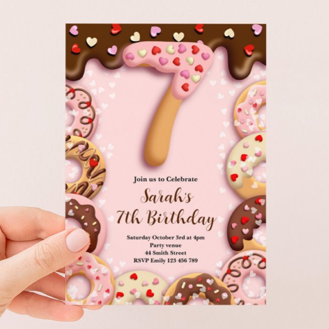 7-års Donut Födelsedagsinbjudan till Flickor Inbjudningar (Skapare uppladdad)