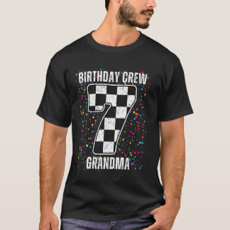 7-års födelsedagsracingbil, racingflaggas farmor t shirt