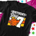 7 års gammal basketboll Party Theme 7:e Birthday B T Shirt<br><div class="desc">Den här basketbollens födelsedagsfest är perfekt för en 7-årig pojkes basketbolltema födelsedagsfest att fira 7:e-födelsedag! Underbar för barn att kärlek ska spela basketboll,  titta på basketboll eller framtida basketstjärnspelare! Har en basketbild med nummer 7 för en pojkes 7:e födelsedag.</div>