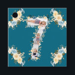 7:e Birthday Teal Photo Collage Flower Blue Gult Gåvor Etiketter<br><div class="desc">Skapa en sjunde födelsedag med fyra bilder i stort nummer sju. Dekorerad med vacker och underbar vattenfärg  gult och blåa blommor och ro med grönt löv. Perfekt 7:e födelsedagspresent. Personlig nummer 7 fotokollage för en unik och mycket speciell produkt.</div>