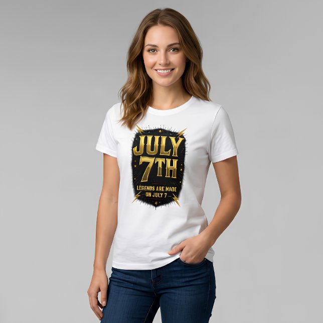 7 juli Födelsedagslegender Skapas Guld Blixt  T Shirt (Skapare uppladdad)