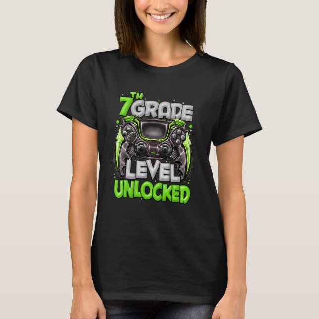 7th Grade Level Unlocked Game On 7th Grade School  T Shirt (Framsida)