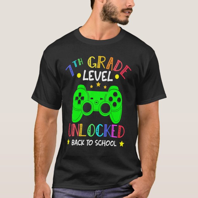 7th Grade Level Unlocked Video Game Back To School T Shirt (Framsida)