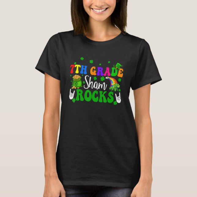 7th Grade Shamrocks Funny Rock Hands Shamrocks Pat T Shirt (Framsida)
