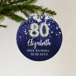 80-årsdagen av marinblå silver-stjärnor julgransprydnad keramik<br><div class="desc">En marin blå bakgrund färg med faux silver-stjärnor. Den blå färg är ojämn. Lägg till namn,  text/datum</div>