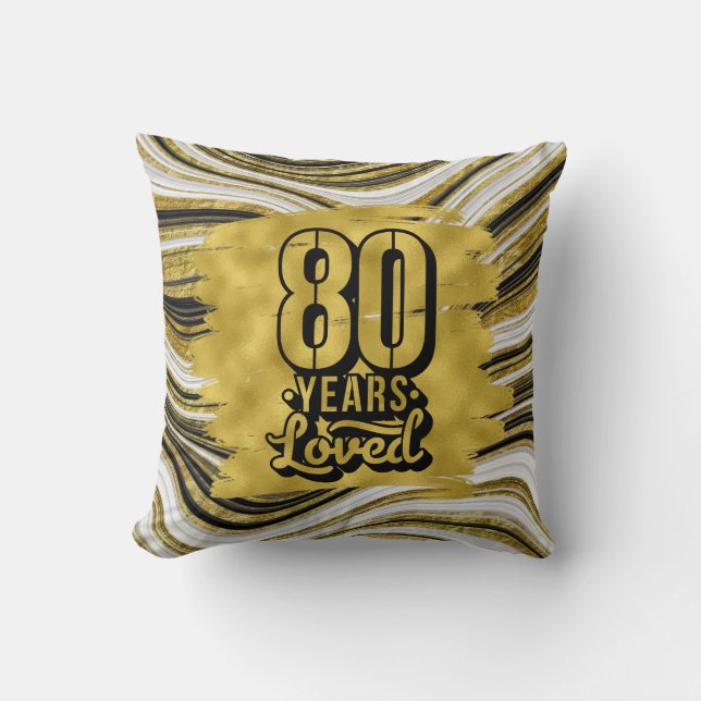 80-årsjubileum kärlek födelsedag svart och guld  kudde (Framsida)