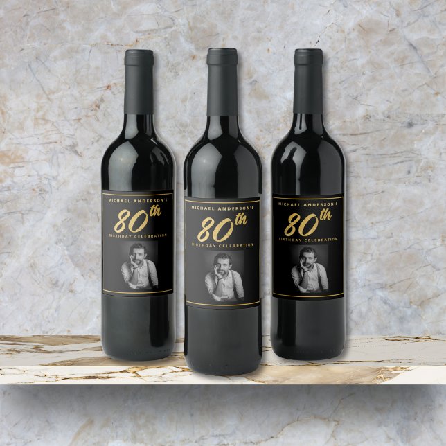 80:e födelsedag Elegant Foto Black Guld Vin etiket Vinflaska Etikett (80th Birthday Elegant Photo Black and Gold Wine Label with Faux Gold Leaf, Name, Photo.)