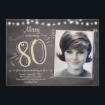 80:e Vintagen på födelsedagsinbjudan 80 dagar Inbjudningar<br><div class="desc">♥ Ett perfekt till inbjudan för dina gäster till denna speciella födelsedagsfest!</div>