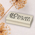 80 Na und Funny Deutch German 80 Birthday Stämpel<br><div class="desc">Rustic 80 Na und Funny Deutch German 80th Birthday gummi frimärke. 80-årsdagen frimärke. Motiverande och positivt citat 80 Na und i modern typografi och rustik twig. Frimärke är underbart för en kvinna eller man som firar 80-årsdagen med en känsla av humor. Du kan ändra ålder om du vill.</div>