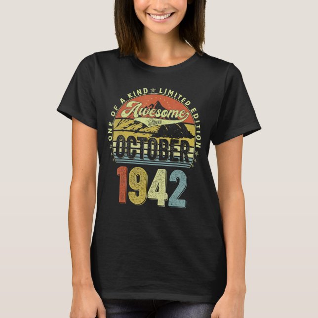 80 Year Old Awesome Since October 1942 80th Birthd T Shirt (Framsida)