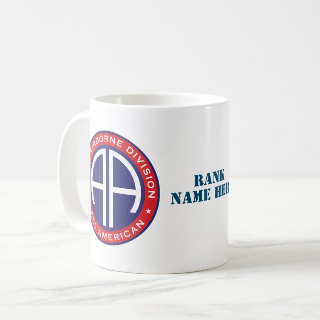 82:a Airborne Division All American Avslappnad Pat Kaffemugg (Framsida vänster)