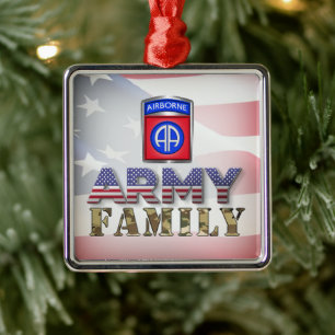 82:a Airborne Division Army-familjen Julgransprydnad Metall