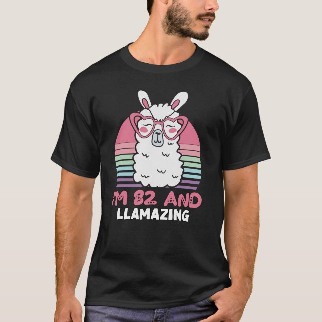 82:a födelsedagen Llama 82-årsdagen T Shirt (Framsida)
