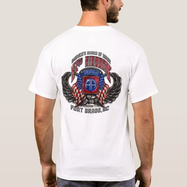 82:a luftburen Fort-bricka T-shirt (Baksida)